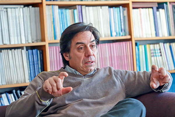 Guillermo Larraín y cambios en las AFP: “Separar la inversión del backoffice no pone en juego la propiedad de los ahorros”