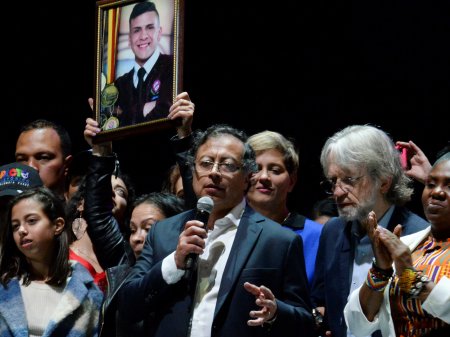 Presidente electo de Colombia mantuvo conversación "muy amistosa" con Biden de EEUU
