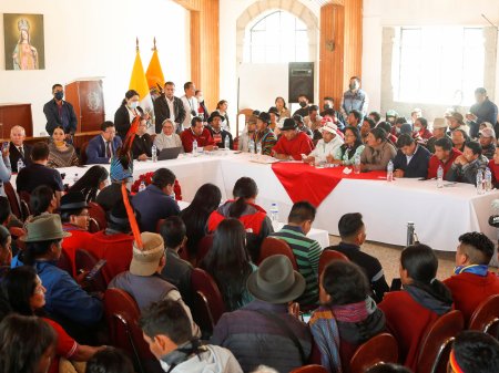 Ecuador: Lasso sobrevive a intento de destitución, mientras las pérdidas por protestas se acumulan