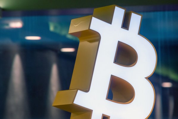 <p>El bitcoin cae de los US$ 20.000 y algunos analistas técnicos anticipan que baja podría continuar</p>