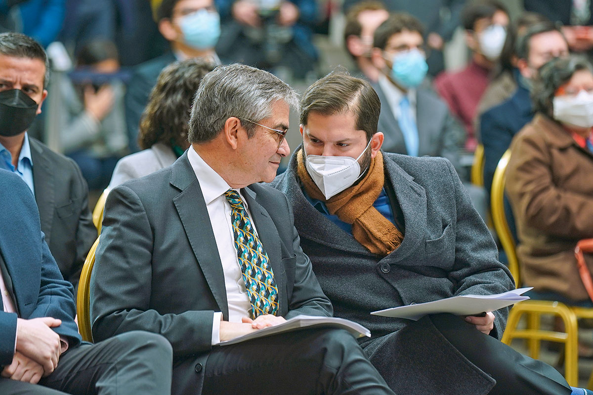 <p>Las claves de la reforma tributaria más grande de la historia para financiar la mitad del programa de Boric</p>