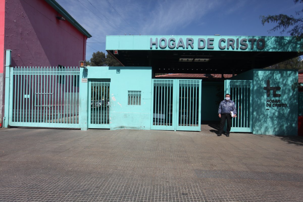 <p>Hogar de Cristo acusa el golpe de la inflación: desayunos en residenciales suben más de 20%</p>