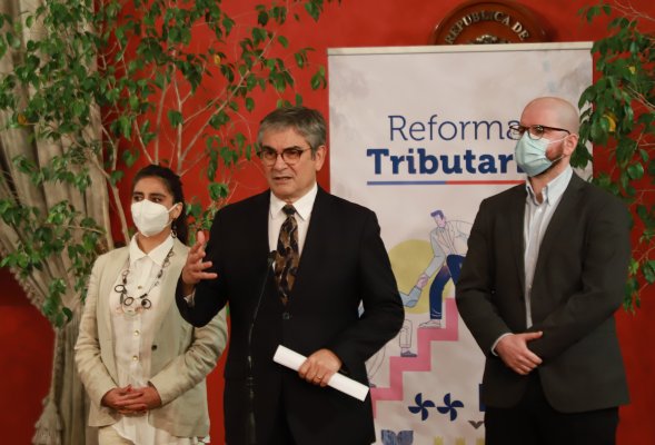 Gobierno presentó la reforma tributaria.
