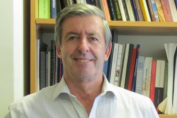 Salvador Valdés Prieto se incorporó como senior fellow de la Universidad Adolfo Ibáñez