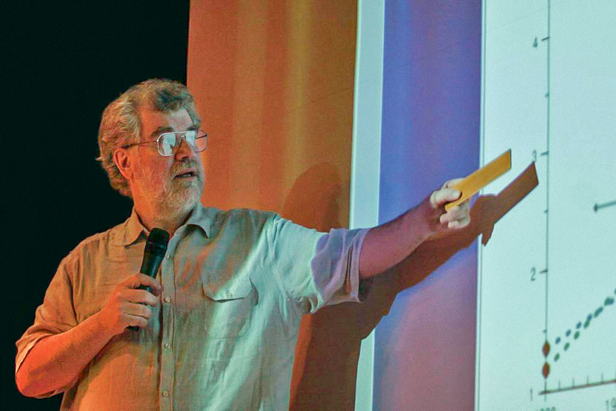 <p>José Gabriel Palma, el mentor de Mario Marcel en Cambridge: “Chile, más que nunca, necesita una renovación en su élite empresarial”</p>