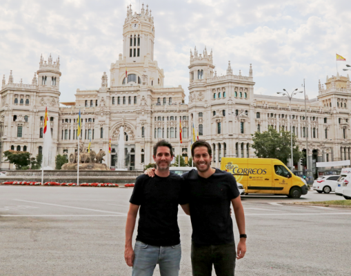 <p>Eduardo della Maggiora de Betterfly junto a Guillermo Sánchez de Flexoh.</p>
