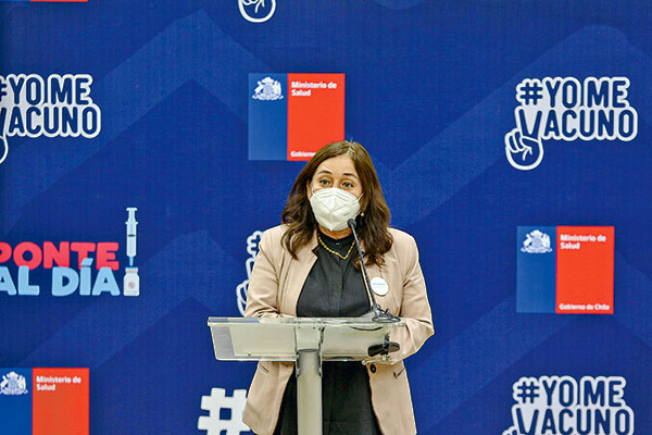 Ministra de Salud y las Isapres: "Llama la atención que estén a punto de quiebra cuando uno mira el desempeño en los últimos años"