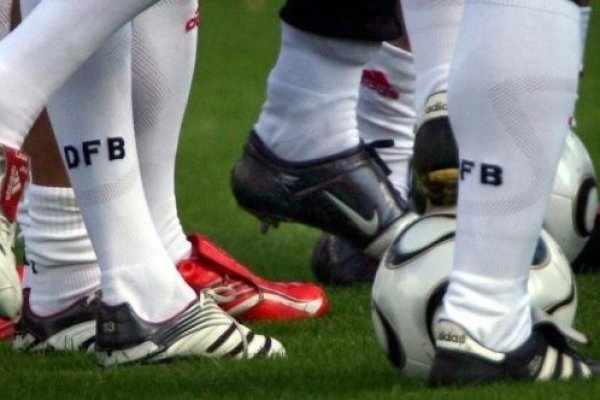 Aprueban en general proyecto que prohíbe a casas de apuestas en línea patrocinar equipos y eventos deportivos