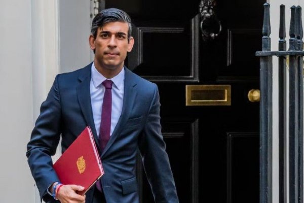 <p>Dos ministros apoyan al extitular de Economía para reemplazar a Boris Johnson</p>