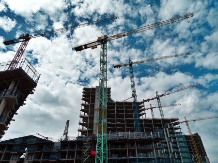 Constructores colombianos piden actualizar presupuestos por el alza de costos