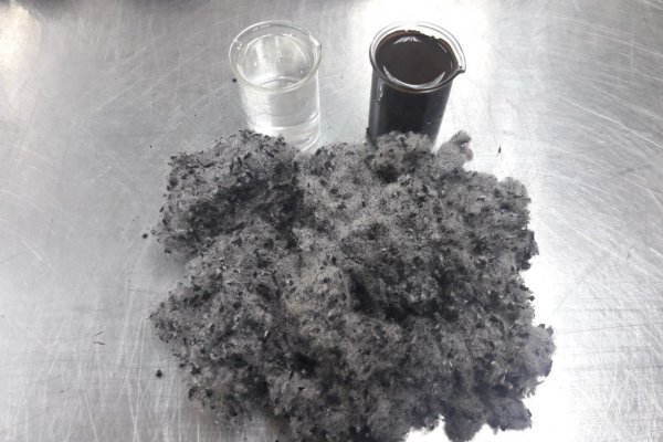Equipo de la UFRO crea aditivo con fibras de neumáticos en desuso que alarga la vida de las carreteras