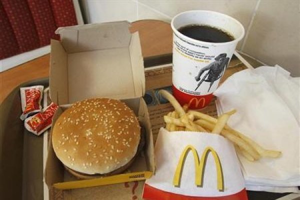 McDonald's sube el precio de la hamburguesa con queso en Reino Unido por primera vez en 14 años
