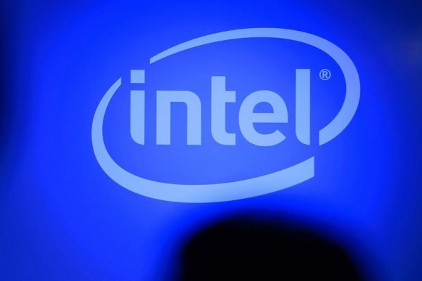 Intel rebaja previsión de ingresos anuales por caída en la demanda por computadores