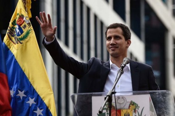 <p>Justicia británica falla a favor de Juan Guaidó en caso lingotes de oro de Venezuela y desecha petición de Maduro</p>