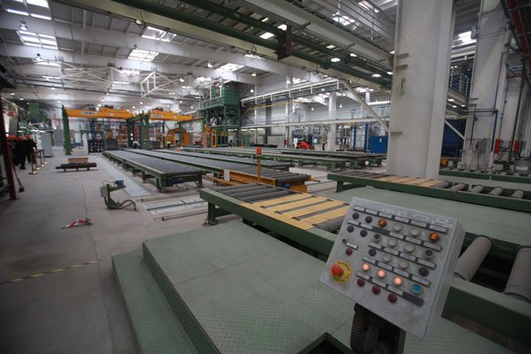 <p>Elecmetal casi duplicó sus utilidades e identificó eventuales cambios "institucionales" en Chile como potenciales riesgos</p>