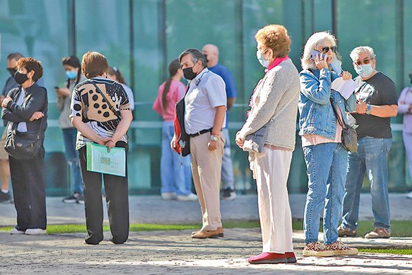 Ventas de rentas vitalicias se más que duplican a junio por alza de tasas y baja base de comparación