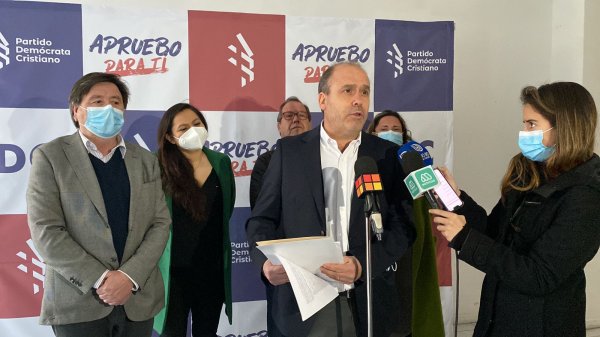 La DC se adelanta al pacto oficialista y entrega el listado de temas que se deben modificar en la nueva Constitución