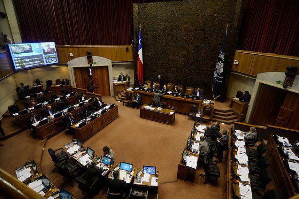 <p>Comisión del Senado aprueba reforma que busca terminar con los quórums supra mayoritarios</p>