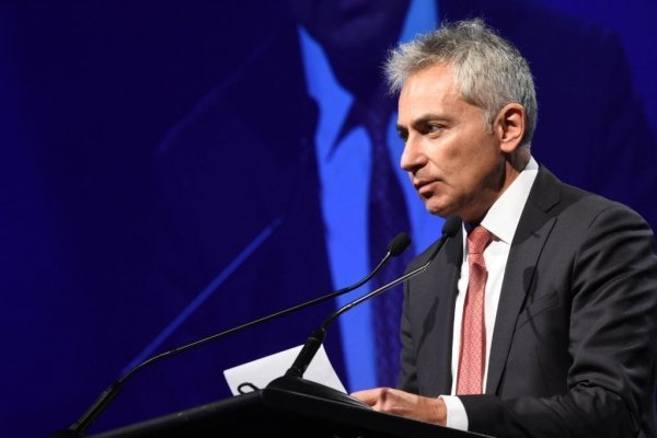 <p>Asimet critica "ofertón relámpago" de cambios constitucionales si gana el Apruebo: "Afecta credibilidad de Chile"</p>