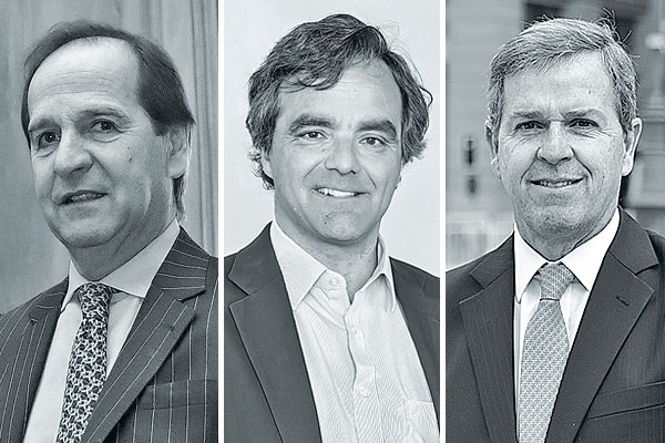<p>El presidente de la Bolsa de Santiago, Juan Andrés Camus. El socio de Moneda Asset Management, Fernando Tisné. El director de Banco Santander Chile, Félix de Vicente. Foto: Archivo</p>