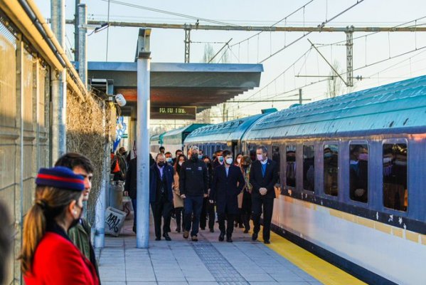 Boric anuncia plan ferroviario para O´Higgins, Maule y Ñuble: “Vamos a recuperar los trenes para Chile”