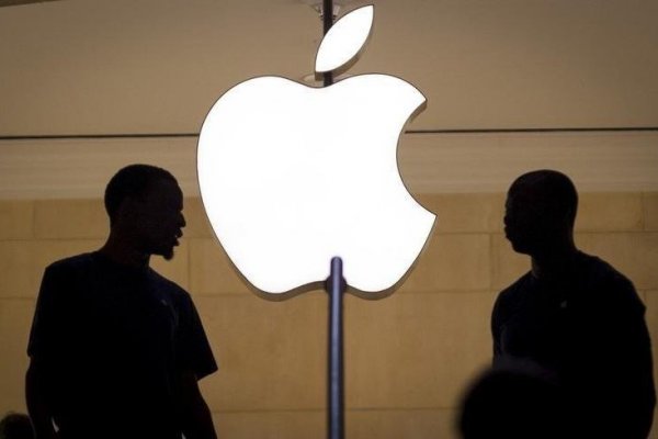 Grupo de empleados de Apple rechaza la orden de volver a las oficinas