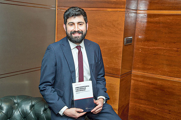 Presentan libro de análisis sobre Libre Competencia