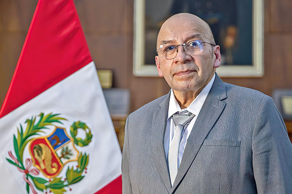 <p>Perú descarta subir tributos mineros mientras alista medidas de reactivación</p>