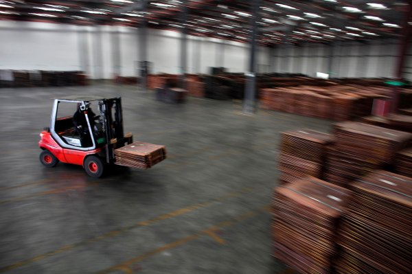 <p>Precio del cobre toca su punto más alto en dos meses</p>