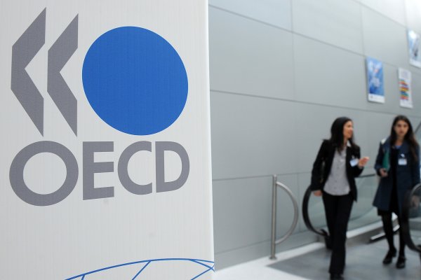 El PIB de países de la OCDE mantuvo un crecimiento débil del 0,3% entre abril y junio