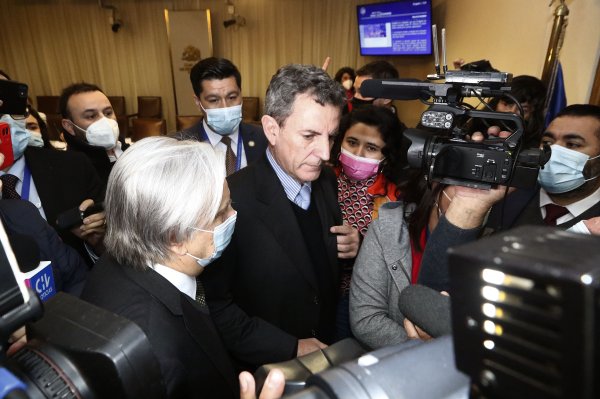 Chile Vamos denuncia a Gonzalo de la Carrera ante Comisión de Ética de la Cámara por agresión a vicepresidente