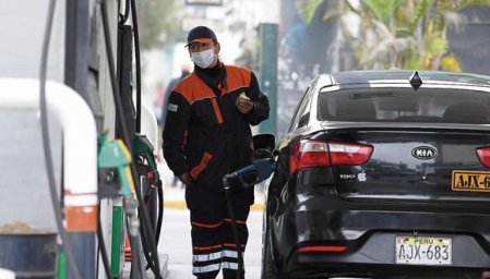 Transportistas peruanos podrían ir a paro por alza del precio del petróleo que llegó a su peak en el año
