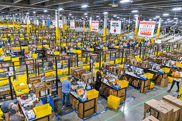 Amazon cierra y abandona los planes para decenas de almacenes en Estados Unidos