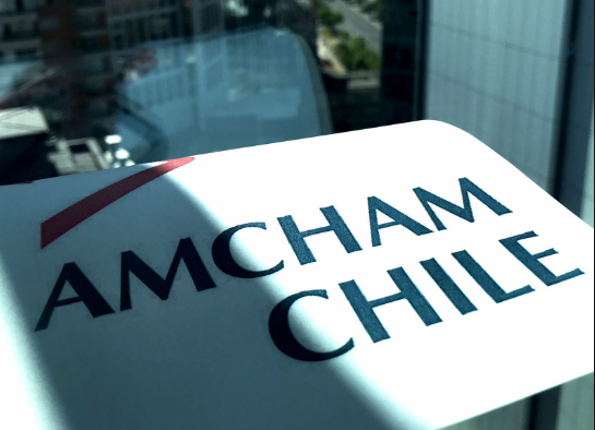 AmCham valora decisión de chilenos en plebiscito y destaca la inversión como clave para el desarrollo del país