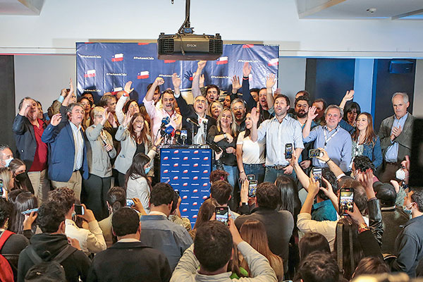ChileVamos ratifica acuerdo para seguir con el camino que lleve a otra opción de carta magna