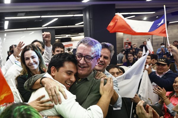 Plebiscito Constitucional: Con el 61,8% de los votos, el Rechazo arrasa en una votación con participación histórica