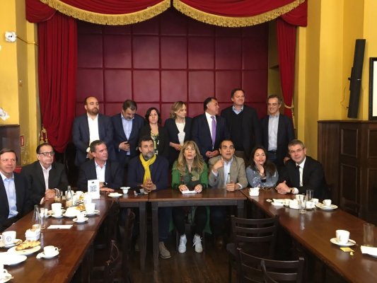 Cómo se organiza la centroizquierda que optó por el Rechazo y el velado interés de formar un partido