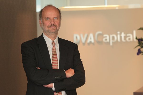 Socio de DVA Capital: “Por un carril vemos cómo modificamos la actual Constitución y, por mientras, negociamos la reforma tributaria o la de pensiones”