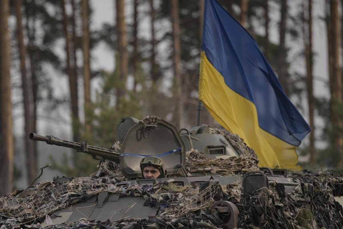 <p>Se reaviva conflicto: Rusia ataca centrales eléctricas y fuerzas ucranianas recuperan territorio en Donetsk</p>