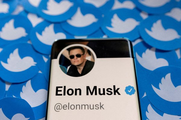 Accionistas de Twitter aprueban la oferta de Elon Musk por US$ 44 mil millones en medio de juicio en EEUU