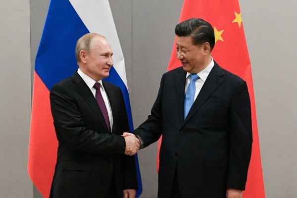 Guerra en Ucrania: fuerzas rusas se atrincheran y Putin agradece a Xi su posición "equilibrada" en el conflicto