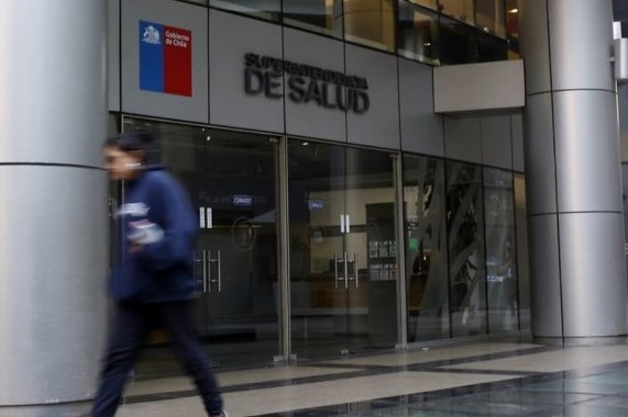 Superintendencia fijó las bases del próximo reajuste de planes de salud de isapres con alzas entre 1,4% y 7,6%