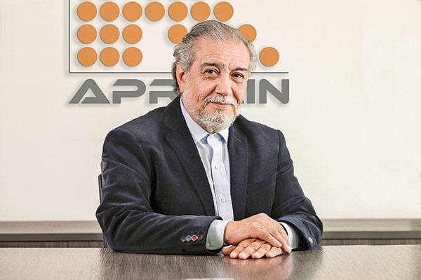 <p>Director ejecutivo de Aprimin: “Perú hoy es más competitivo que Chile, tiene mayores leyes de mineral y yacimientos más nuevos”</p>