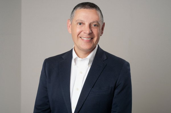 Gobierno designa al abogado Andrés Herrera como nuevo director del Sernac