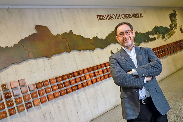Juan Carlos García, ministro Obras Públicas: “Avanzamos más que lo hecho por el Estado en años con las empresas de construcción”