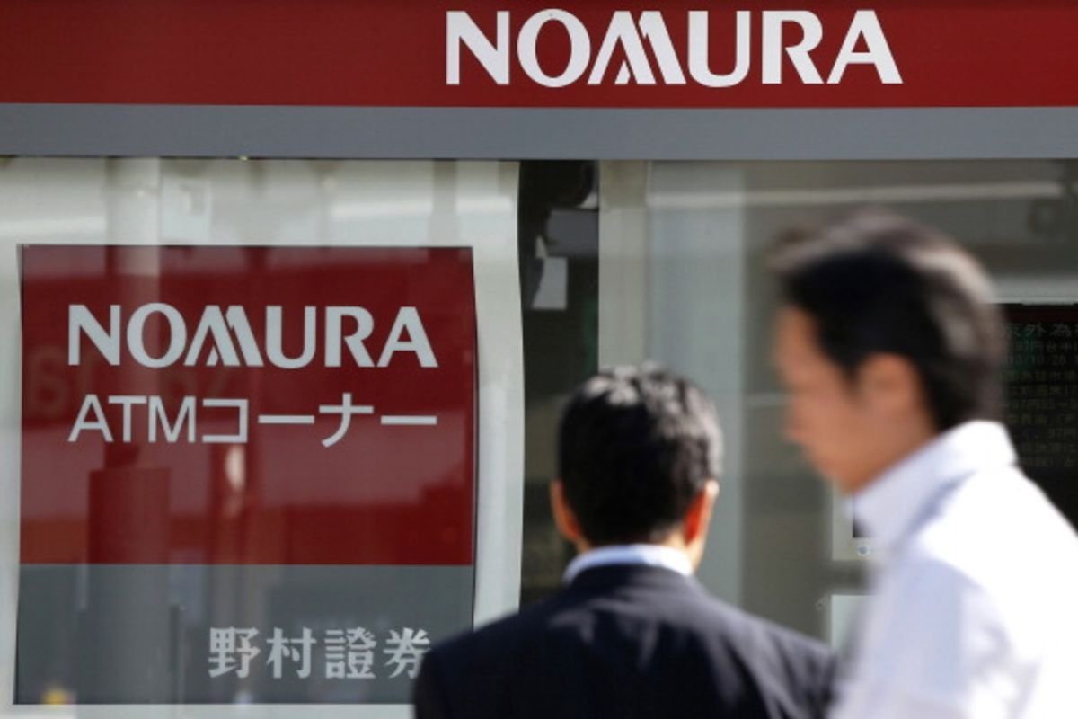<p>Banco de inversión Nomura está enseñando a los niños y jóvenes de secundaria cómo invertir</p>