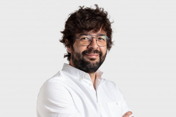 Competidor español en licitación de velocidades de internet asegura que “en Latinoamérica y Europa están interesados en el modelo chileno”