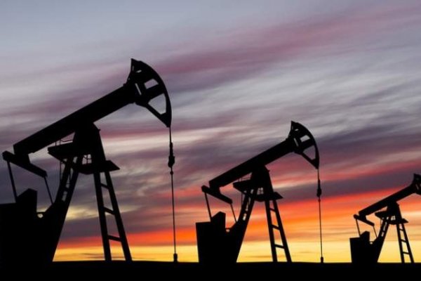 Petróleo cae porque la preocupación sobre la demanda de China alimenta los temores a una recesión