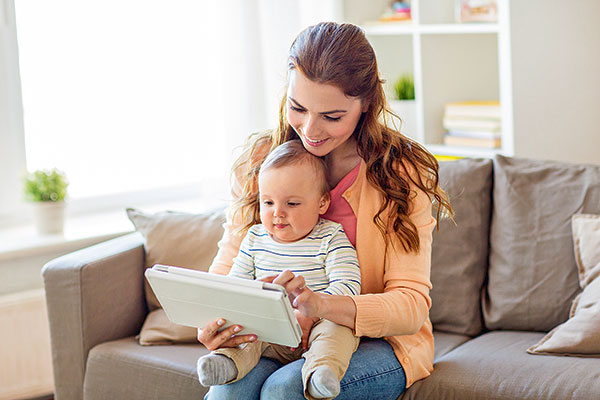 <p>Gobierno anuncia extensión del postnatal hasta el 30 de noviembre</p>