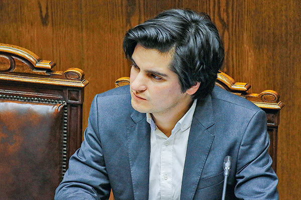 <p>Subsecretario Ahumada abordó ayer los plazos para las negociaciones de las cartas bilaterales que negocia el Gobierno con otros miembros del TPP11. Foto: Agencia Uno</p>